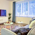5 Min To Everything-stylish-modern-old Center * Braşov
