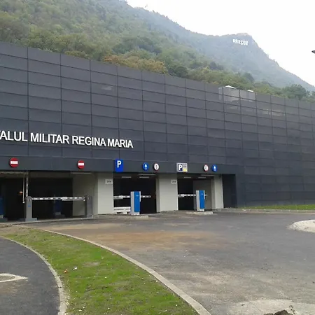 Apartman 5 Min To Everything-stylish-modern-old Center Brassó