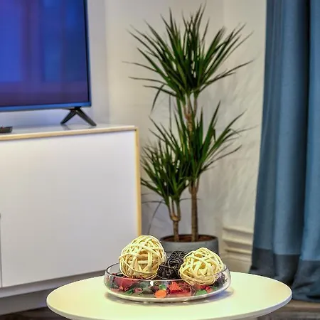 5 Min To Everything-stylish-modern-old Center *