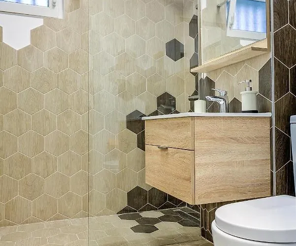 5 Min To Everything-stylish-modern-old Center * Brasov